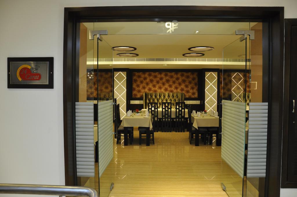 Hotel Prem Plaza Karnāl Extérieur photo