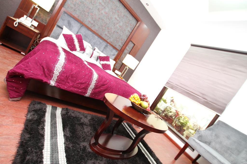 Hotel Prem Plaza Karnāl Extérieur photo