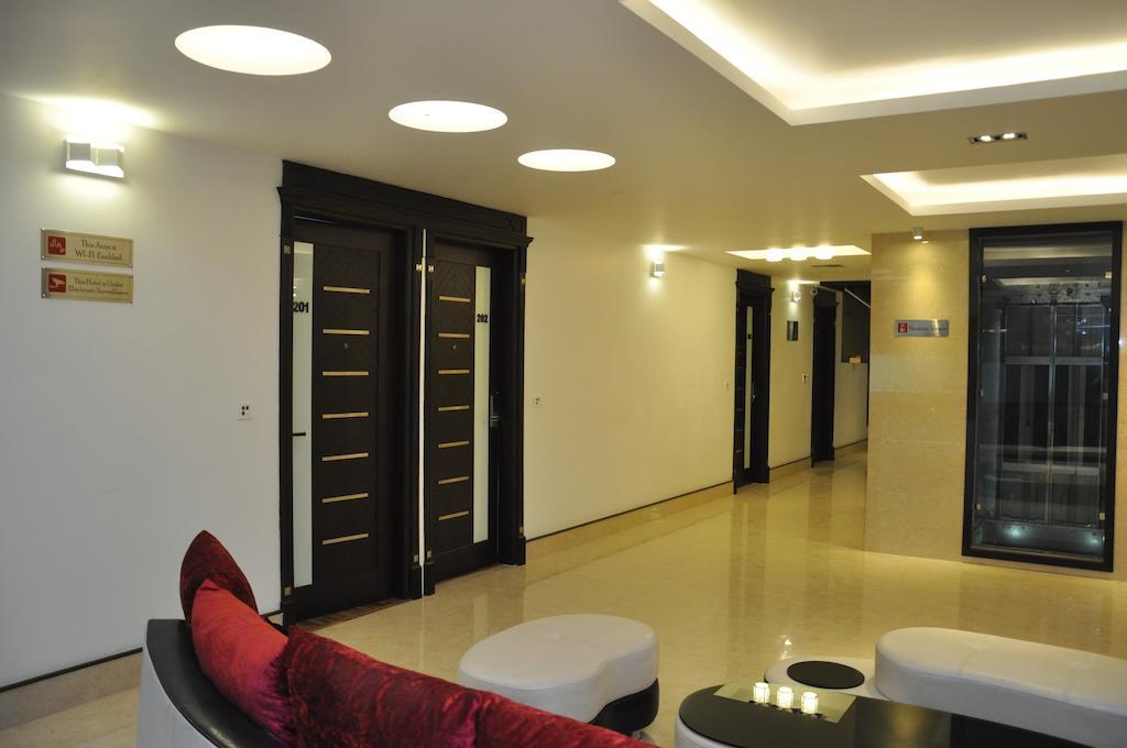 Hotel Prem Plaza Karnāl Extérieur photo