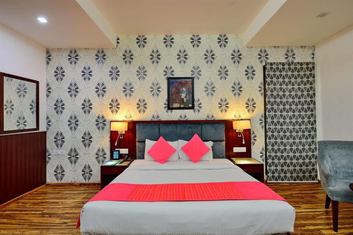 Hotel Prem Plaza Karnāl Extérieur photo